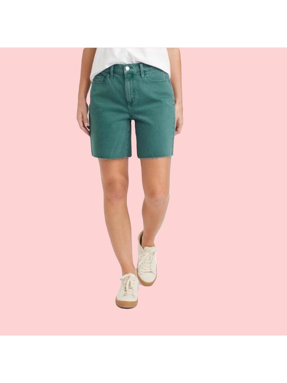 Womens teal vintage bermuda shorts.